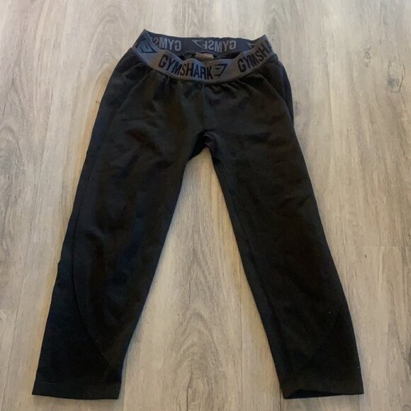 GymShark black Capri length pants - Picture 2 of 12